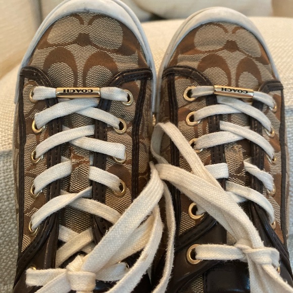 Coach Womens Sneakers w Signature Tan C Pattern w Brown Leather Trim / Size 9.5 - Picture 8 of 14
